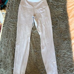 Light Purple Nike Leggings Size Small